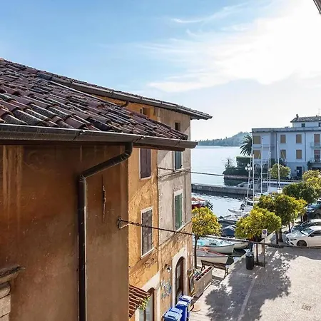 Rosa Apartament Gargnano