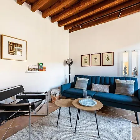 Rosa Apartment *